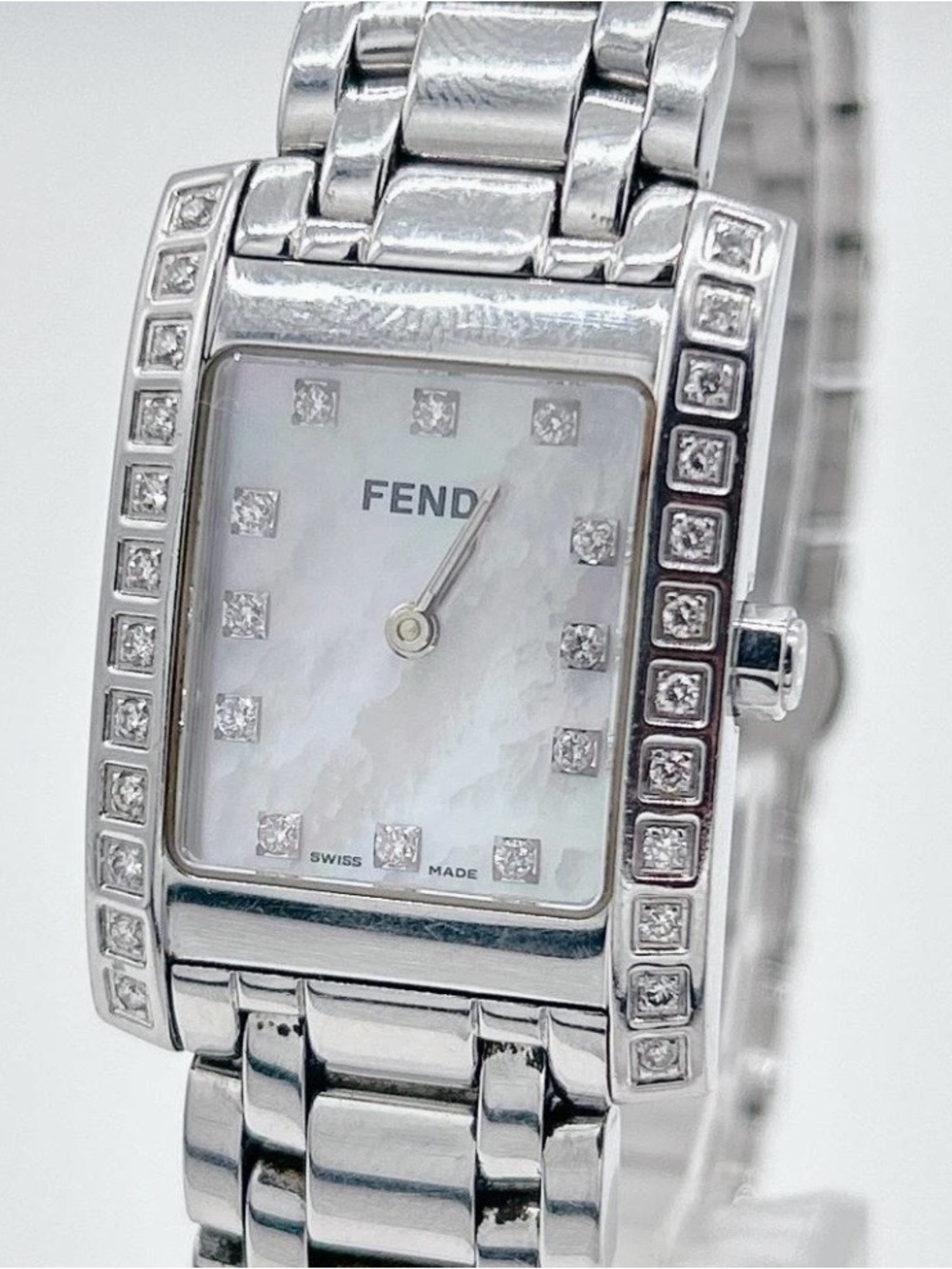 Fendi 7000L Classico Watch Shell Dial Diamond Bezel Silver - RARE, VINTAGE $950 - Picture 2 of 6